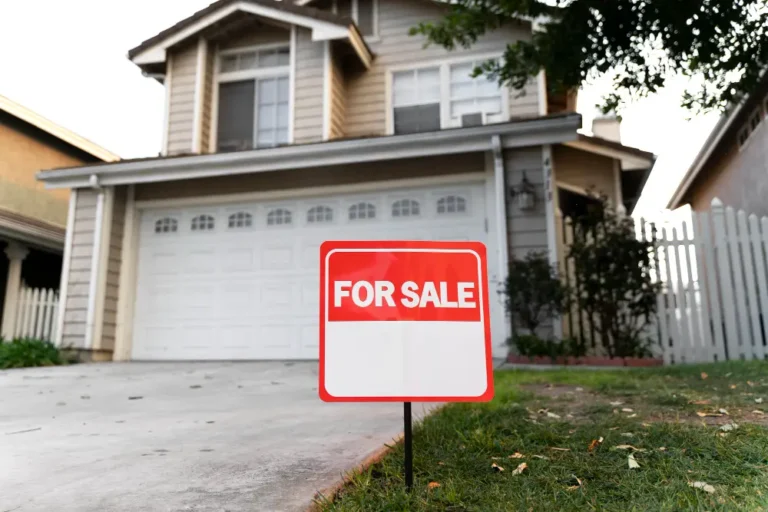 I Refused to Take Down the Video of My Sister Vandalizing My New House — And It Finally Forced the Truth Into the Light